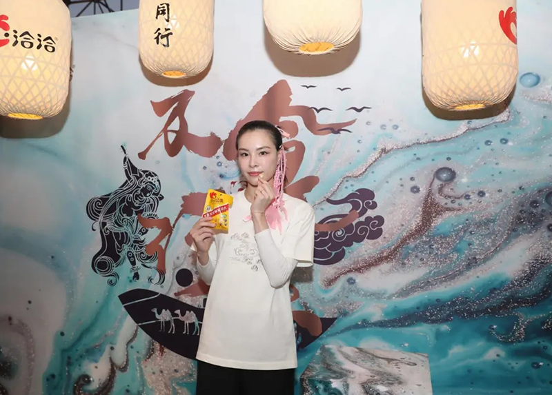 凯发k8一触即发×李宁及食行乐手提包